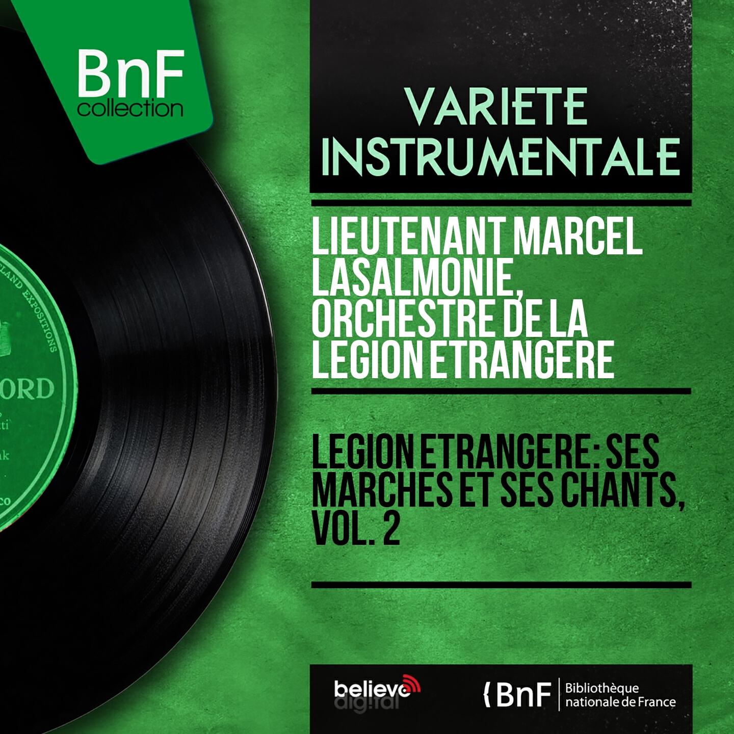 Lieutenant Marcel Lasalmonie - Cravate verte et képi blanc