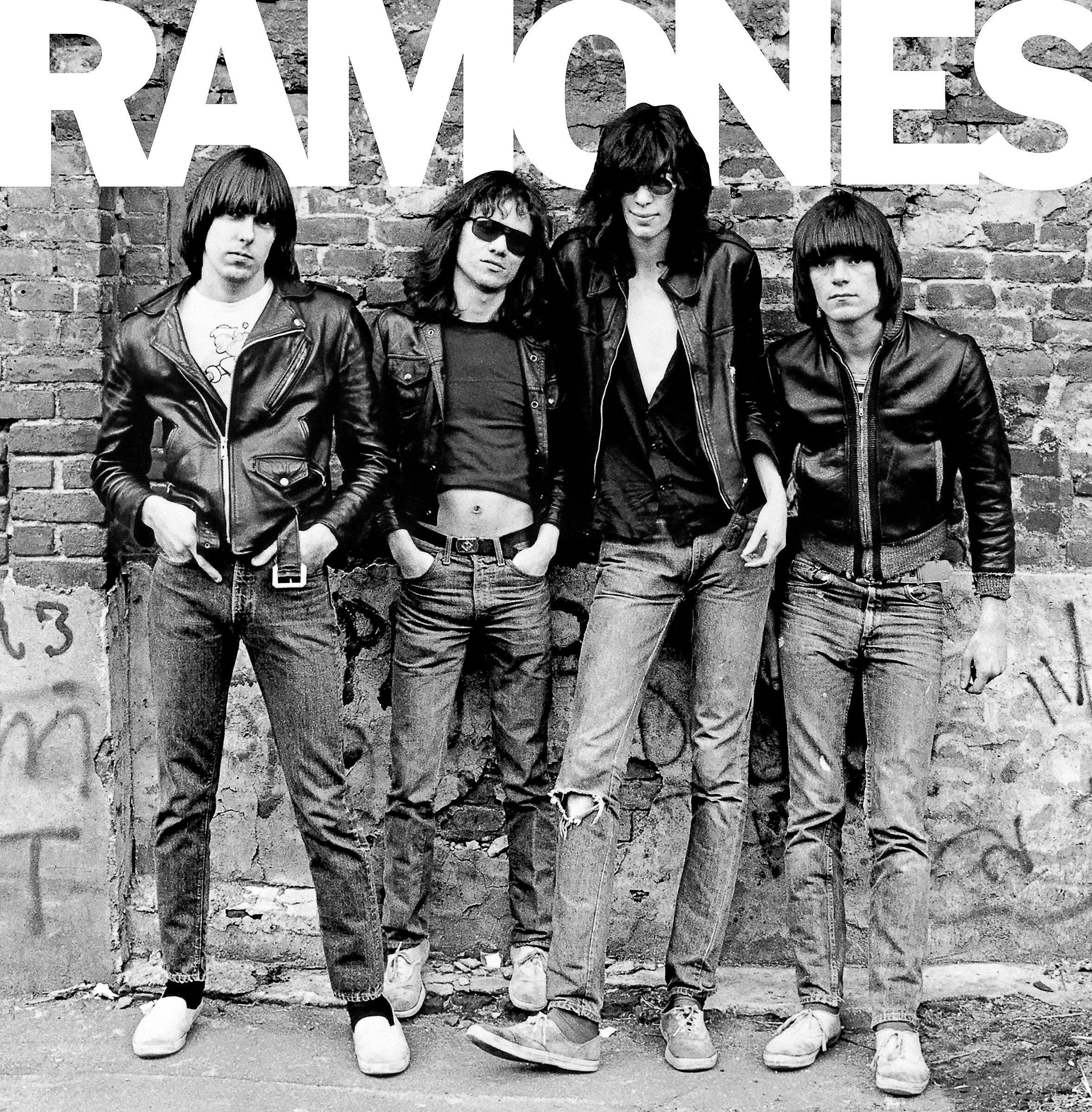 RAMONES - Beat on the Brat (Live at the Roxy, Hollywood, CA, 8/12/76) [Set 1] [2016 Remaster]