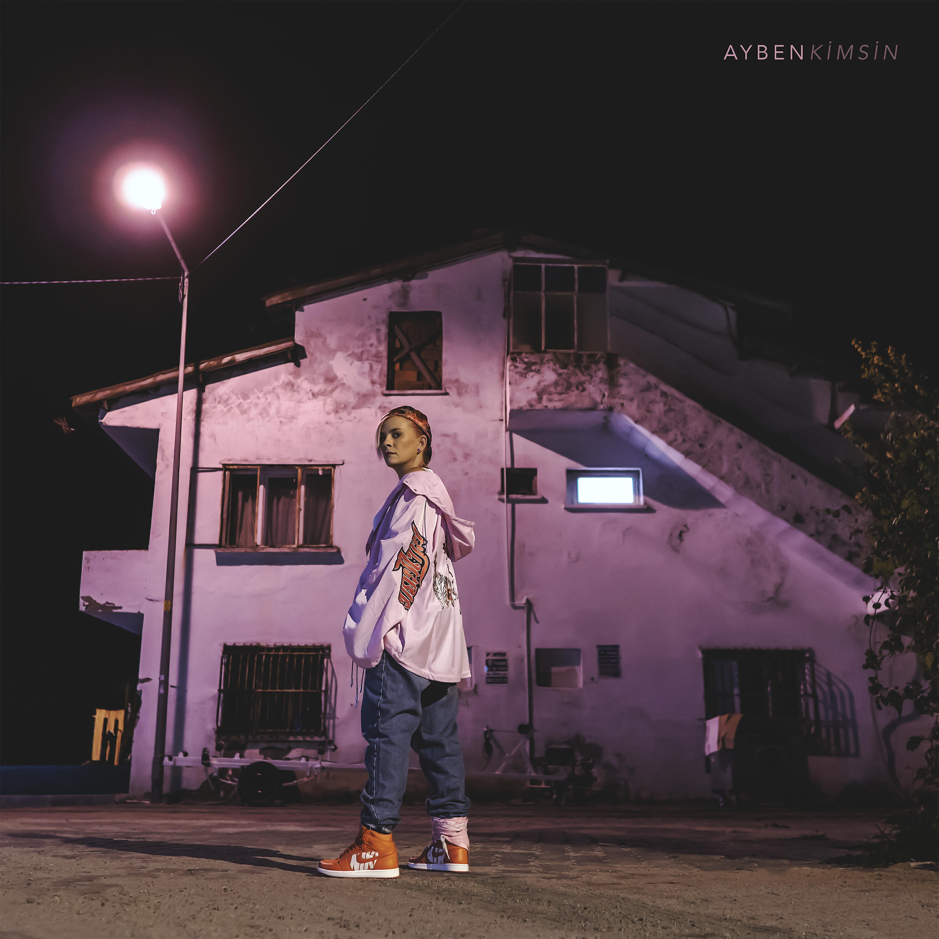 Ayben - Kimsin (Avlu Dizi Müziği)