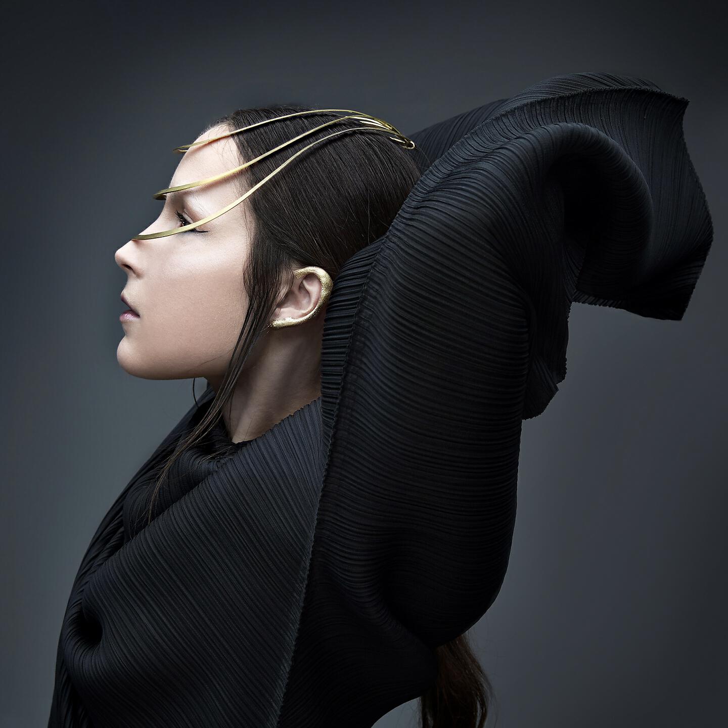 Delhia de France - Tremors :Nemesis (Adriatique Remix Edit)